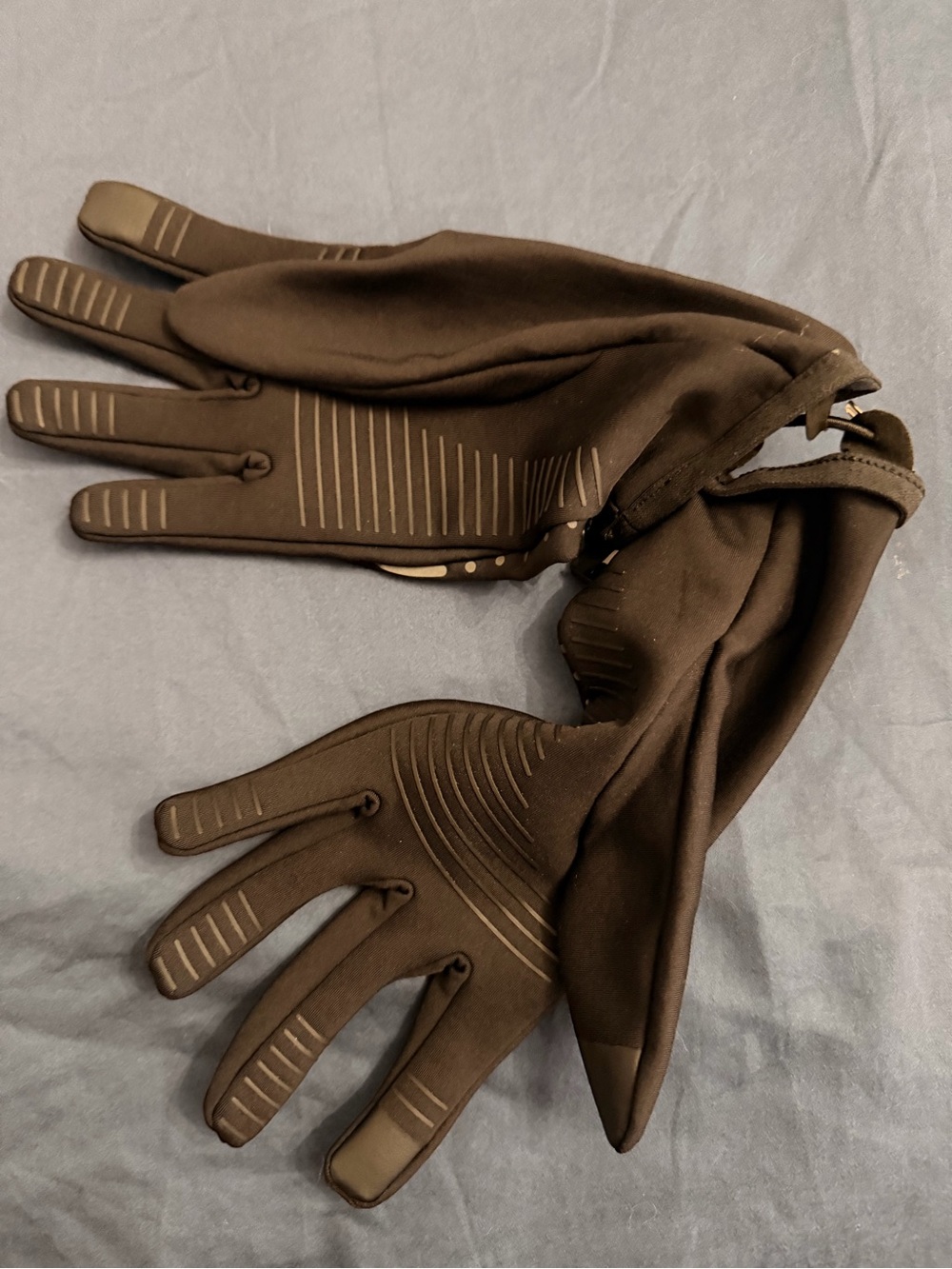 NWOT New Lululemon Cold Terrain Running Gloves Black - Picture 6 of 6